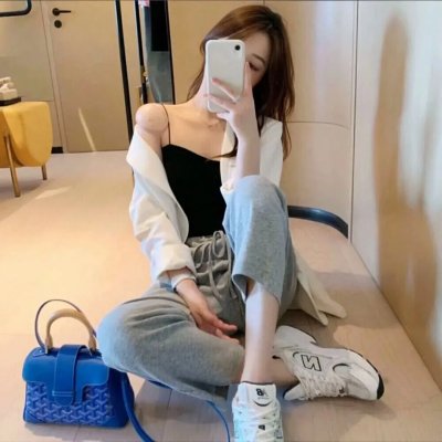 公园里的女孩